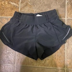 2.5” Hotty Hot Lululemon Shorts